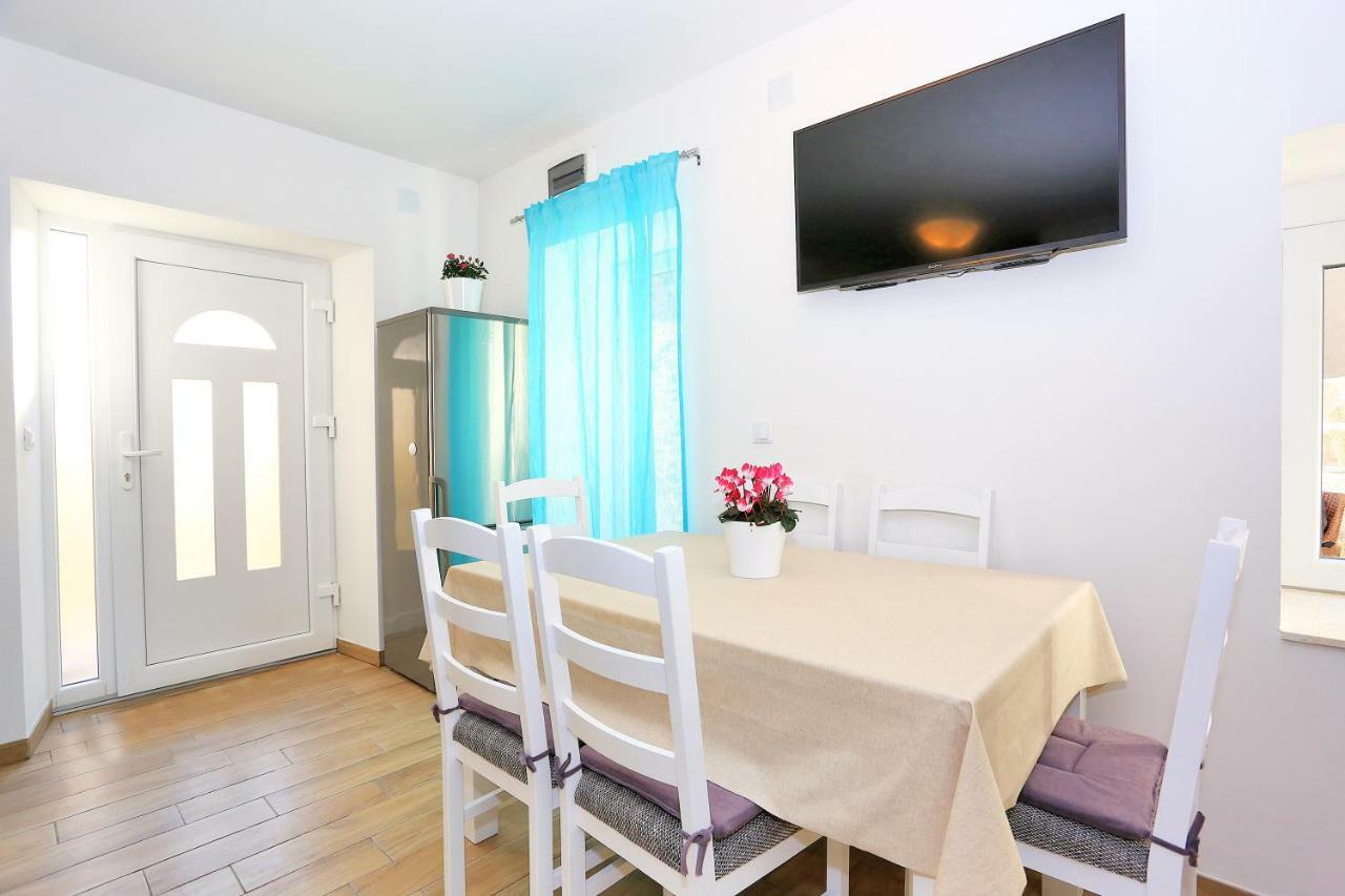 Apartament Bruno Lucija
